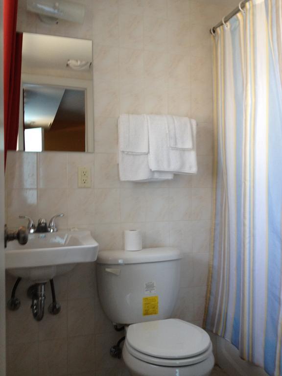 Motel Saint-Jacques Montréal Eksteriør billede