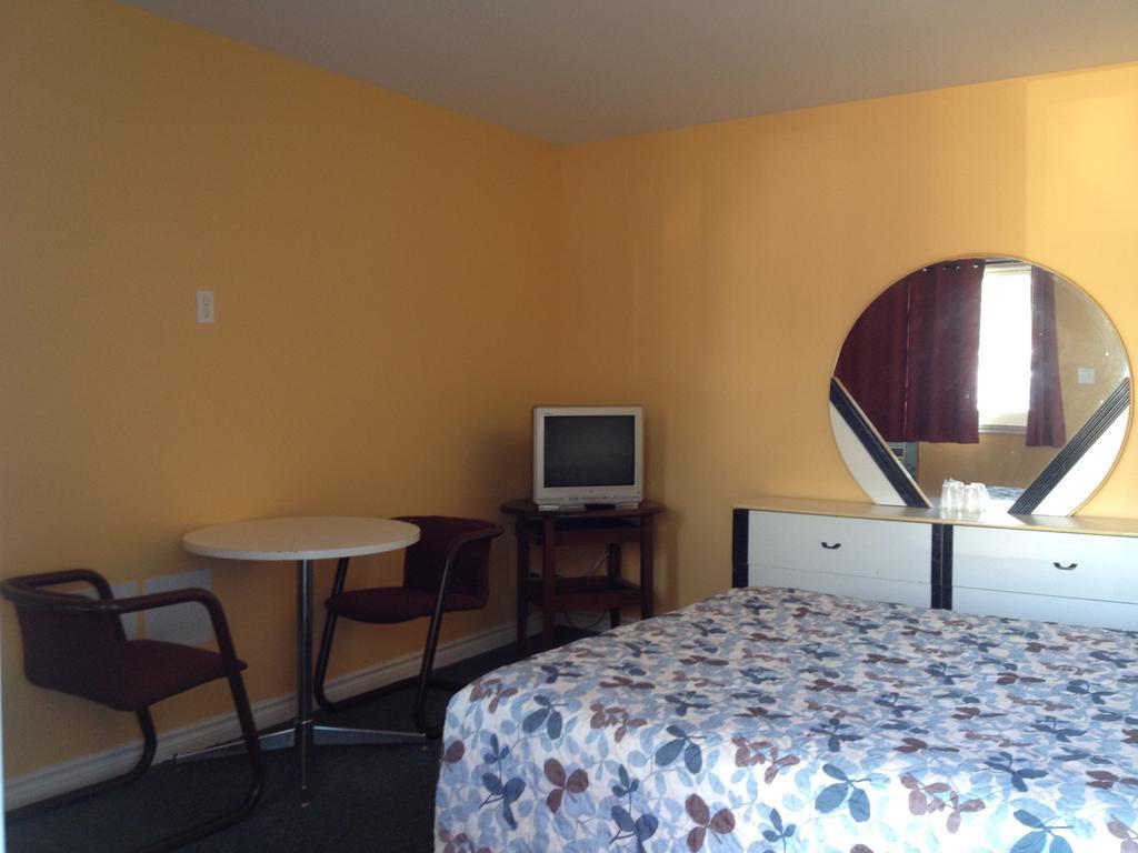 Motel Saint-Jacques Montréal Eksteriør billede